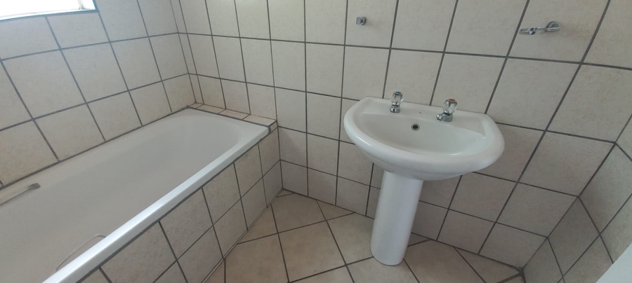 To Let 2 Bedroom Property for Rent in Morelig Free State